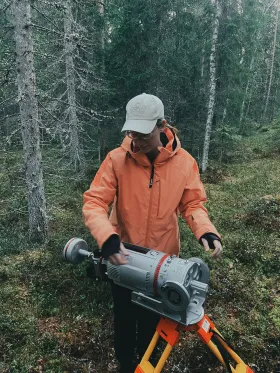 Geike De Sloover in the field