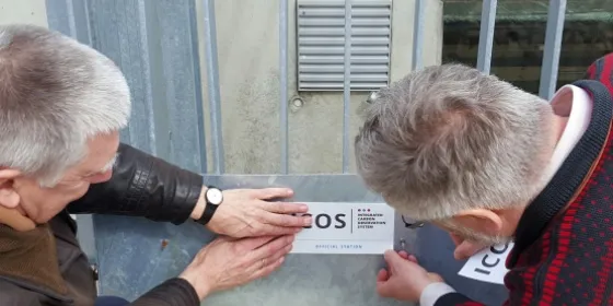 ICOS stickers added to station