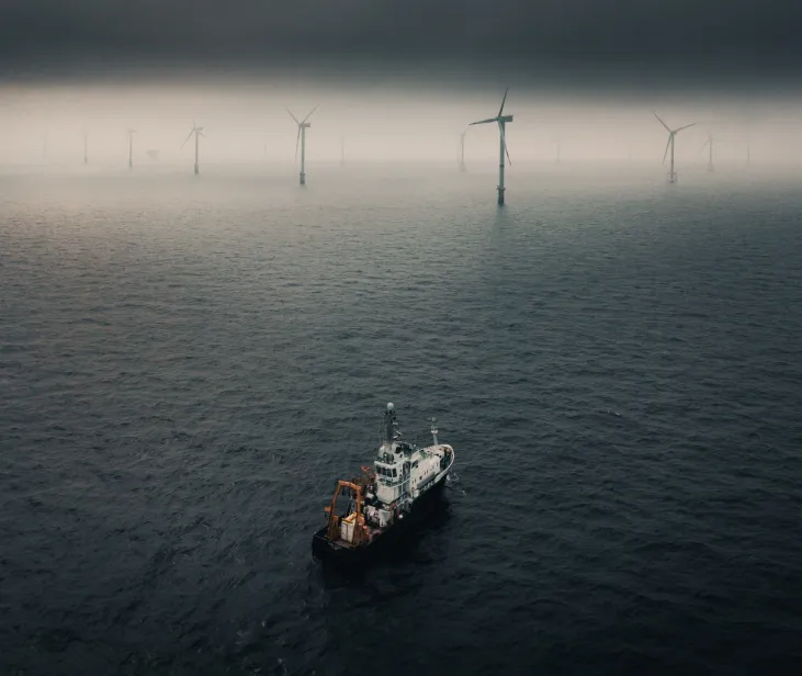 picture of a ship at sea 
